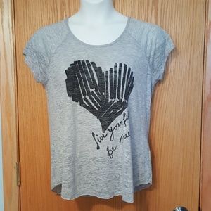 Two by Vince Camuto - Gray Heart T